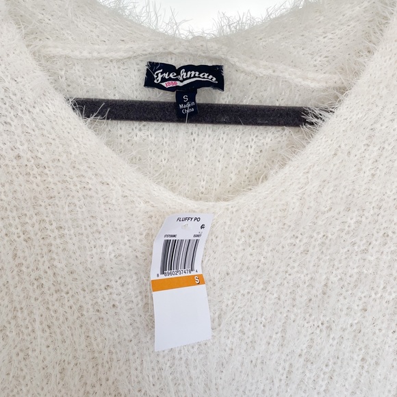 Fuzzy Sweater - Picture 4 of 4